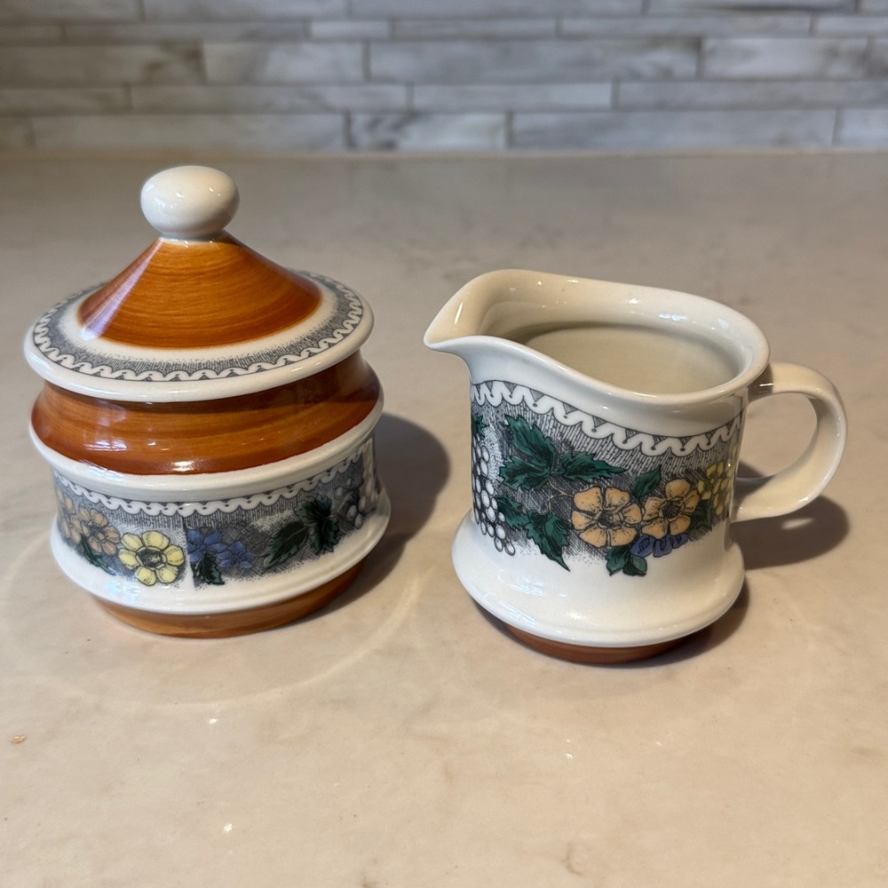 Vintage Goebel Country Burgund, W. Germany Creamer & Sugar Set